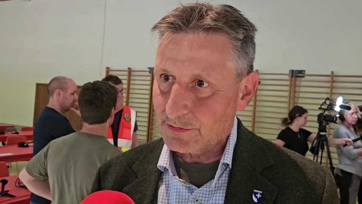 Градоначалник на Блатен против: „Секое мало уривање е добра вест“