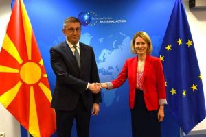 Каја Калас утре во Скопје