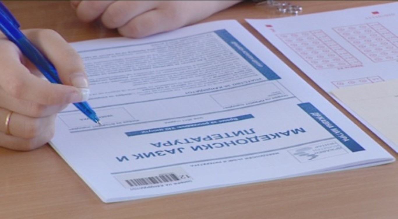 Денес матурантите ќе полагаат мајчин јазик, првиот задолжителен испит од државната матура