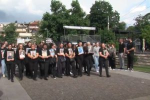 „Ние загубивме се, вие уште имате за што да се борите“ – порака на роднините на жртвите во „Пулс“ до полицијата и обвинителството