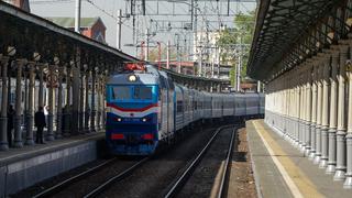 Седум мртви по колапсот на мостот на железничката пруга во Русија