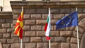 Партиите единствени во барањето гаранции од Бугарија – известувачот за Македонија во ЕП добивал заканувачки пораки по телефон