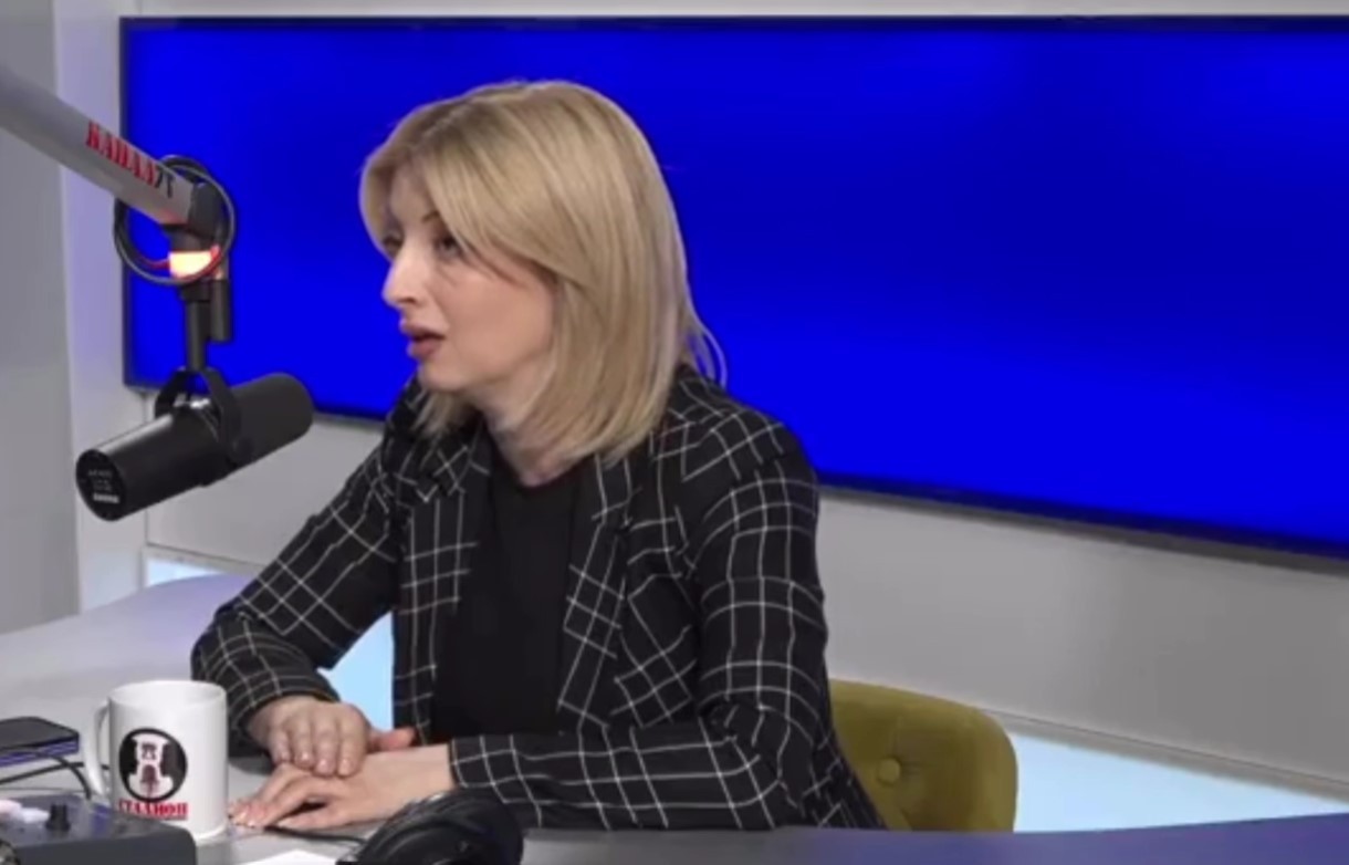 „ХЕМИСКИТЕ ФАБРИКИ ЌЕ СЕ ГРАДАТ ВО ЗАШТИТНАТА ЗОНА НЕРЕЗИ-ЛЕПЕНЕЦ, БУНАРИТЕ ОД КОИ ВОДА ПИЕ ЦЕЛО СКОПЈЕ“: Арсовска откри дека уште од лани не дозволиле нивна изградба