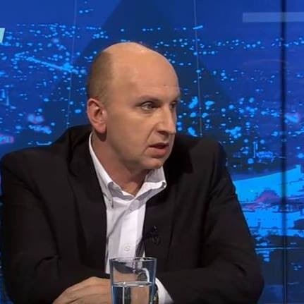 „ЕДЕН ОД ПОГОЛЕМИТЕ ПОГРОМИ НА ОВАА НАПАТЕНА ДРЖАВА И НАРОД!“ Дуковски за седумгодишнината од Преспанскиот договор