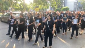 „Марш за ангелите“ во Кочани – родителите на починатите деца побараа одговори од МВР, УЈП и ОЈО