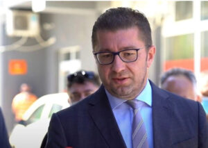 Мицкоски: Успеавме да го амортизираме ударот кој што некој од политичарите во Брисел сакаше да го нанесе врз македонскиот идентитет