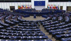 Од Извештајот за Македонија се вадат македонски јазик и идентитет