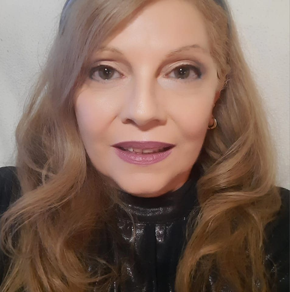 Замина македонската новинарка Валентина Базерко