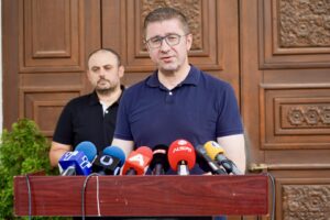 Нема да има данок за немажени и неженети, иницирав дебата, се извинувам, порача Мицкоски
