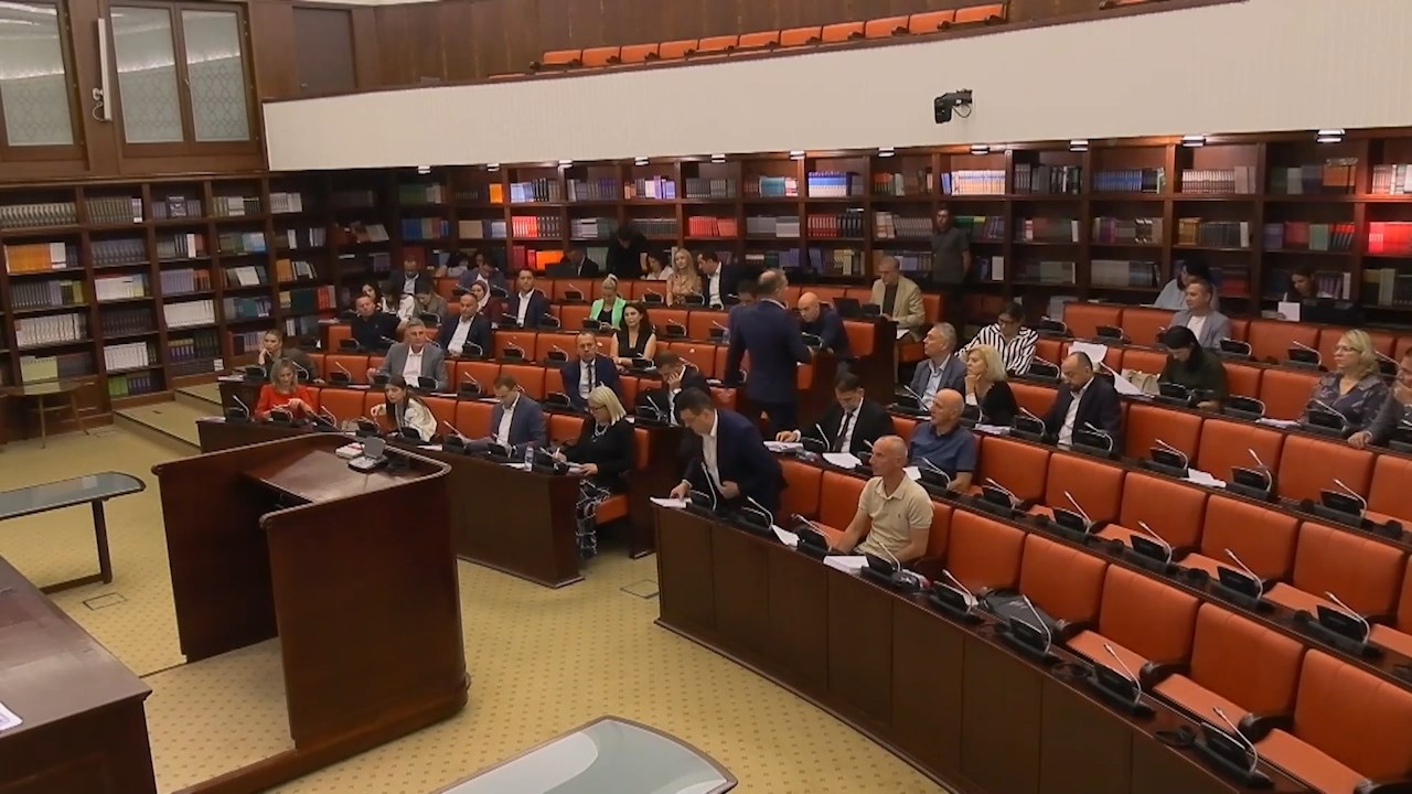 Владата го одби амандманот за финансиска помош за Кочани од СДСМ