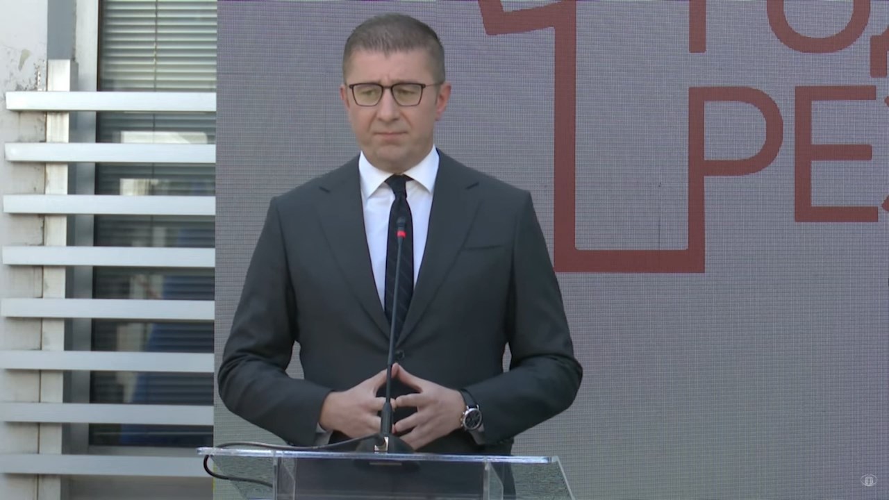 Мицкоски: Преговорите со коалициските партнери се во тек и се движат во одлична насока