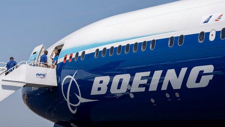 Дел од крило на авион „Боинг 737“ на компанијата „Делта ерлајнс“ се откинал во текот на лет во САД