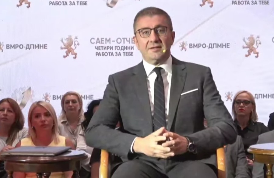 КРИМИНАЛНОТО И КОРУПТИВНО ДУИ ЖИВЕЕ ВО МИНАТИОТ ВЕК: Мицкоски ги отфрла тврдењата на ДУИ дека правел етничка поларизација