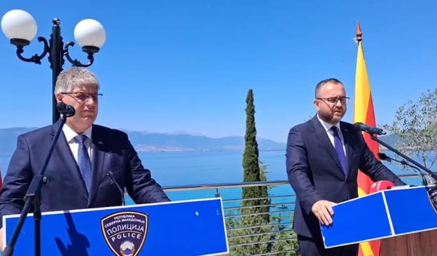 Прес-конференција на министрите Панче Тошковски и Боштјан Поклукар (Во живо)