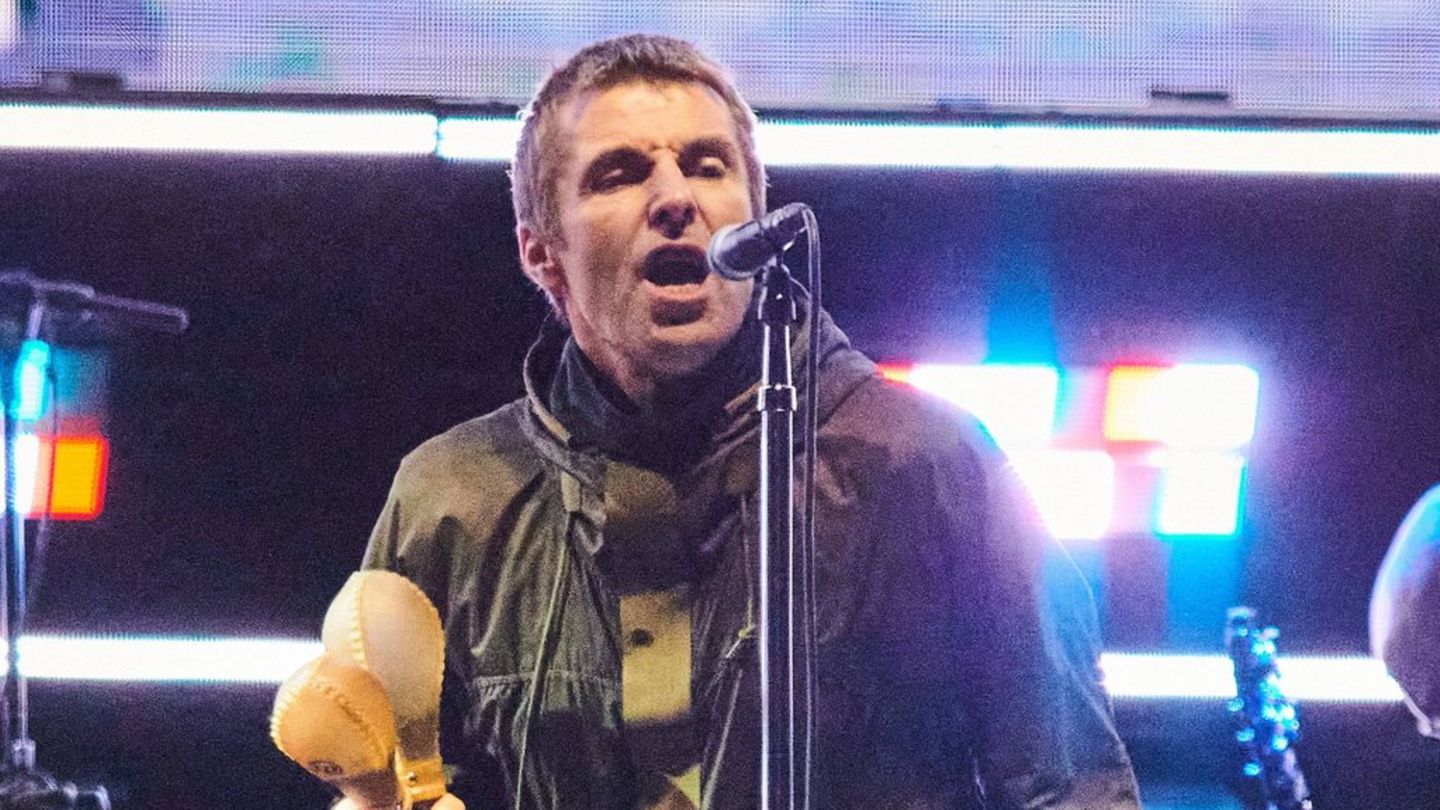 Хаос во шоуто Оазис: Серија во средината на публиката