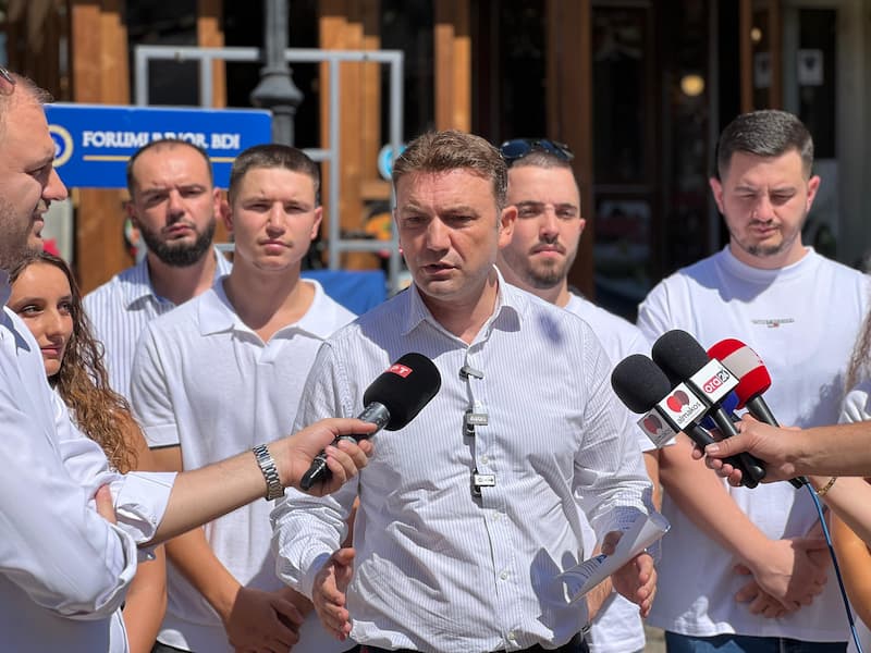 Бујар Османи по повод 8 Септември: „Да си дадеме збор, нема враќање назад, иднината е Европа!“