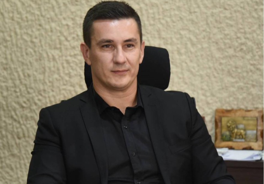 ПРАТЕНИЦИТЕ СЕ ПРОШЕТАА ДО АНБ: Не добија документи на увид, туку само информации од Христовски