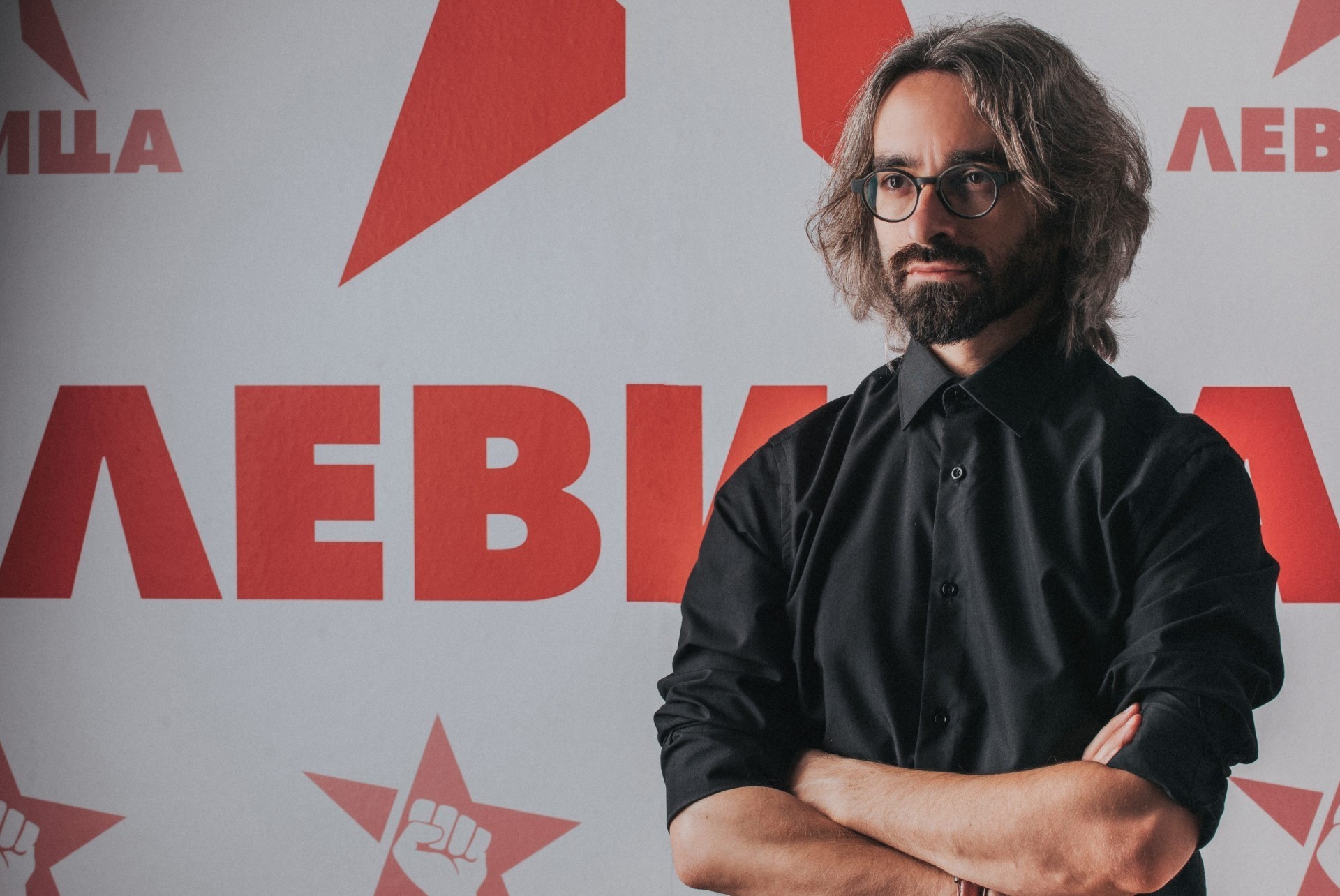 „АХ БРЕ МИЦКА, ОСВЕН ЗА ТЕНДЕРИ ЗА ДРУГО НЕ ТЕ БИВА“: Апасиев контра премиерот