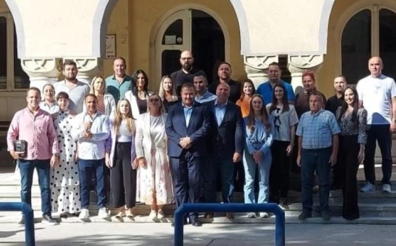 ЗНАМ поднесе листи до ОИК Куманово за кандидатите за градоначалник и советници