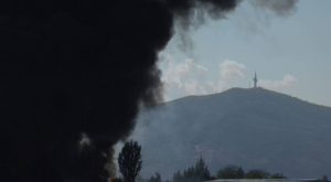 Сериозна загаденост низ Скопје по големиот пожар во Трубарево, се очекува во текот на ноќта да се зголеми